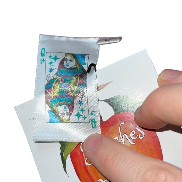 Queen of Sparkles Garnet Crimson queen of Gameday T-shirt Large New - Picture 9 of 9